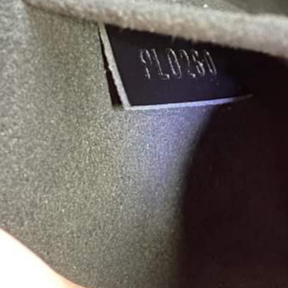 SOLD New Louis Vuitton Vanity PM Made in Italy!! - Picture 15 of 16